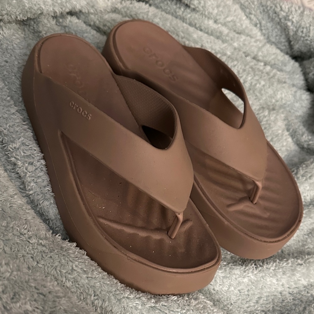 CROCS Women's Tan Sandals